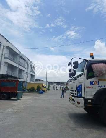 LOKASI STRATEGIS! Gudang Disewakan Kawasan Kalideres, Luas 550m², Area Ramai LOKASI STRATEGIS! Gudang Disewakan Kawasan Kalideres, Luas 550m², Area Ramai