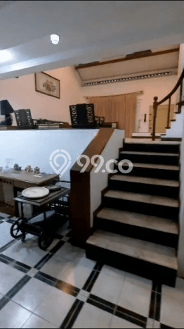 PROPERTI PILIHAN! Rumah area Medan Polonia, LT 294m² Bangunan 420m² PROPERTI PILIHAN! Rumah area Medan Polonia, LT 294m² Bangunan 420m²