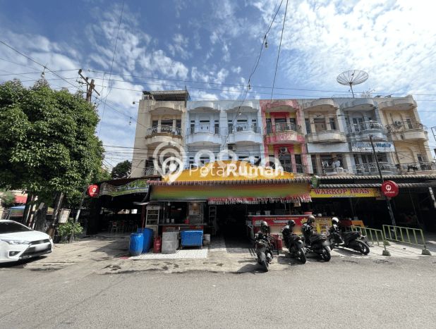Ruko Dijual Lokasi Stratagis di Medan Maimun Medan Cocok untuk Investasi Ruko Dijual Lokasi Stratagis di Medan Maimun Medan Cocok untuk Investasi