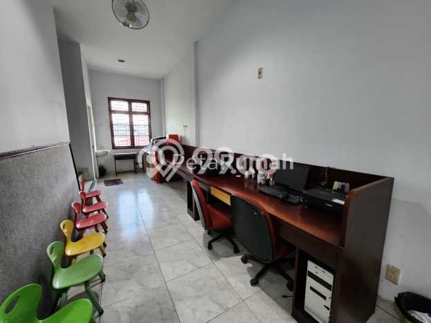Lokasi Strategis! Dijual Ruko Bisnis di Medan Maimun, Medan Kondisi Baik Lokasi Strategis! Dijual Ruko Bisnis di Medan Maimun, Medan Kondisi Baik