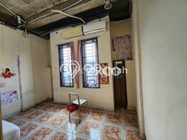 Lokasi Strategis! Dijual Ruko Bisnis di Medan Maimun, Medan Kondisi Baik Lokasi Strategis! Dijual Ruko Bisnis di Medan Maimun, Medan Kondisi Baik