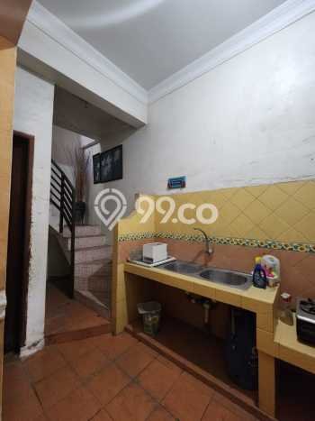 Rumah di Medan Selayang, Medan, LT 240m² LB 336m² - INVESTASI TERBAIK! Rumah di Medan Selayang, Medan, LT 240m² LB 336m² - INVESTASI TERBAIK!