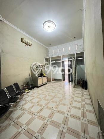 Ruko Kawasan Medan Timur, Luas 216m², Pusat Bisnis, Lokasi Strategis Ruko Kawasan Medan Timur, Luas 216m², Pusat Bisnis, Lokasi Strategis