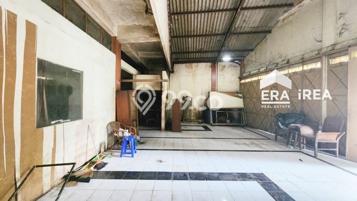 Unit Komersial Paling Strategis di Manahan Solo dengan LB 150m2 Unit Komersial Paling Strategis di Manahan Solo dengan LB 150m2