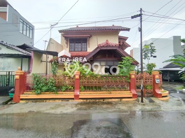 Siap Huni Rumah Mewah 6 Kamar di Banjarsari Dekat ke Mana Pun Siap Huni Rumah Mewah 6 Kamar di Banjarsari Dekat ke Mana Pun