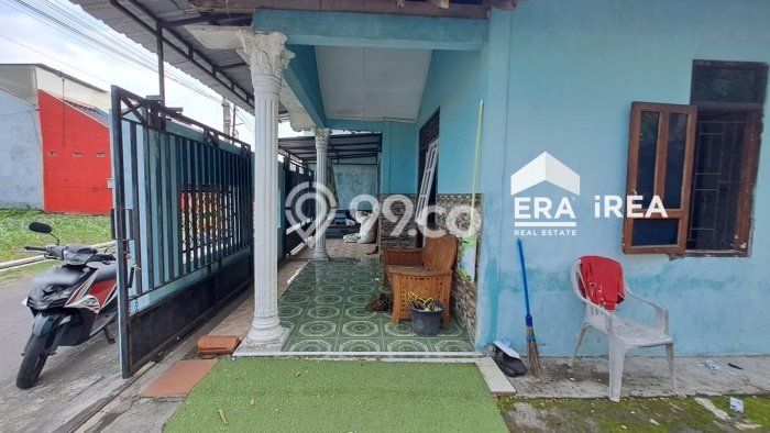 Dijual Rumah 3 Kamar Lokasi Ideal Bagus dan Strategis di Colomadu Dijual Rumah 3 Kamar Lokasi Ideal Bagus dan Strategis di Colomadu
