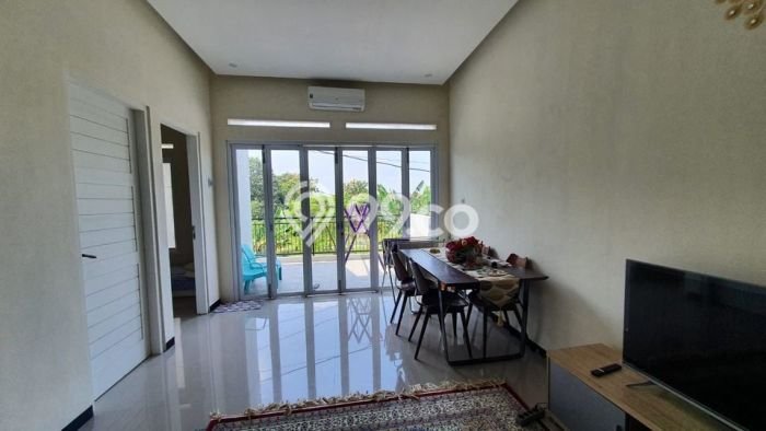 Hunian Cantik Minimalis Lb 140m2 di Kartosuro, Solo Hunian Cantik Minimalis Lb 140m2 di Kartosuro, Solo