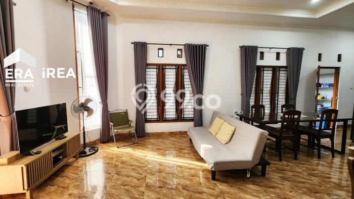 Unit Kost Dijual di Seturan dengan 23 Kamar Area Ramai Unit Kost Dijual di Seturan dengan 23 Kamar Area Ramai