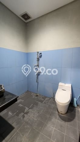 For Sale Rumah 5 Kamar Lokasi Ideal Nyaman dan Strategis di Colomadu For Sale Rumah 5 Kamar Lokasi Ideal Nyaman dan Strategis di Colomadu