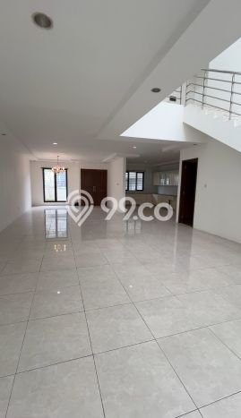 Ready to Use! Luxury House LT 240m2 Desain Elegan di Bintaro Ready to Use! Luxury House LT 240m2 Desain Elegan di Bintaro