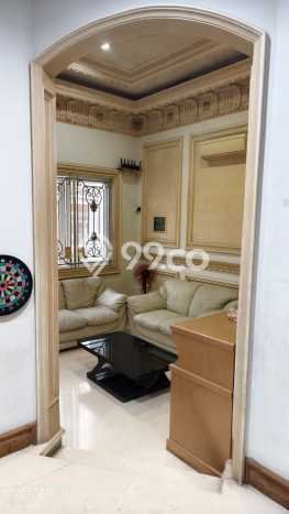 Rumah Luxury Modern Siap Huni di Taman Palem Jakarta Barat Rumah Luxury Modern Siap Huni di Taman Palem Jakarta Barat