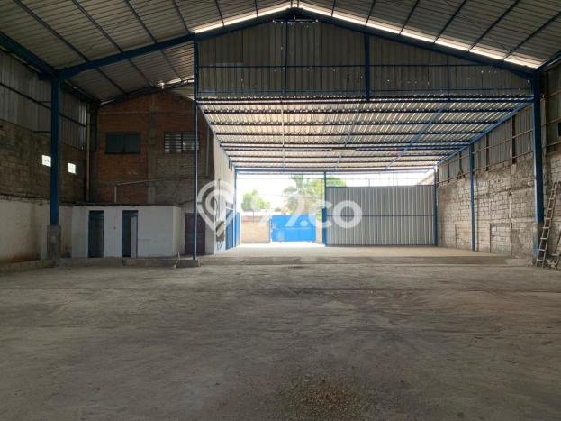 INVESTASI CERDAS! Gudang di Cikarang, Luas 700m², Akses Mainroad INVESTASI CERDAS! Gudang di Cikarang, Luas 700m², Akses Mainroad