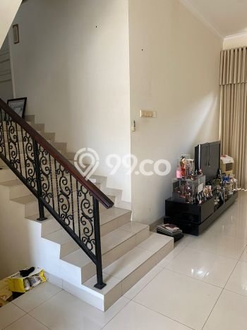 Rumah Mewah LB 239m2 Siap Pakai Desain Elegan di Green Lake City, Jakarta Barat Rumah Mewah LB 239m2 Siap Pakai Desain Elegan di Green Lake City, Jakarta Barat