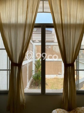 Rumah Mewah LB 239m2 Siap Pakai Desain Elegan di Green Lake City, Jakarta Barat Rumah Mewah LB 239m2 Siap Pakai Desain Elegan di Green Lake City, Jakarta Barat