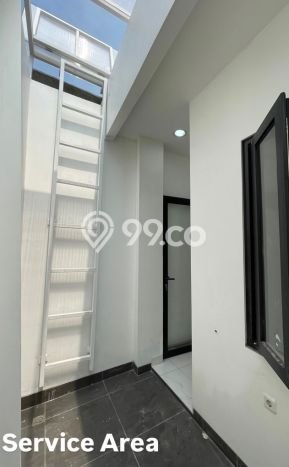 For Sale Hunian Rumah Terawat 3 Kamar di Duta Garden, Tangerang For Sale Hunian Rumah Terawat 3 Kamar di Duta Garden, Tangerang