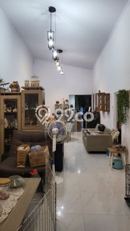 Dijual Rumah Premium dengan Fasilitas Sekitar Lengkap di Cakung, Jakarta Timur Dijual Rumah Premium dengan Fasilitas Sekitar Lengkap di Cakung, Jakarta Timur