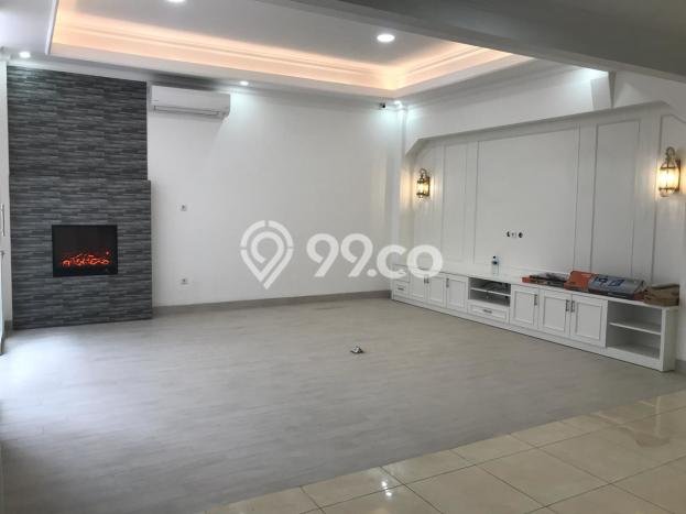 Rumah Asri area Kelapa Gading, 4 KT, Luas 160m² Bangunan 360m² Rumah Asri area Kelapa Gading, 4 KT, Luas 160m² Bangunan 360m²