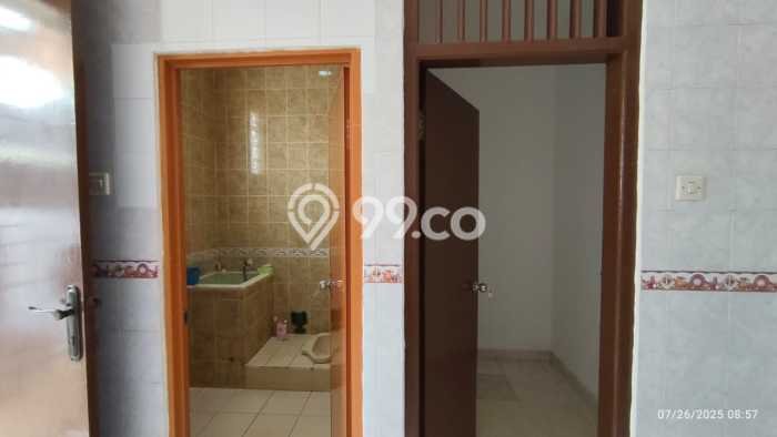 For Sale Rumah 2 Kamar Lokasi Strategis Nyaman dan Strategis di Kelapa Gading For Sale Rumah 2 Kamar Lokasi Strategis Nyaman dan Strategis di Kelapa Gading