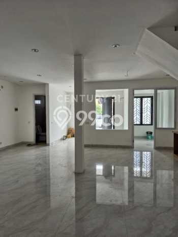 Rumah Eksklusif Siap Huni LT 200m2 di Cakung, Jakarta Timur Rumah Eksklusif Siap Huni LT 200m2 di Cakung, Jakarta Timur
