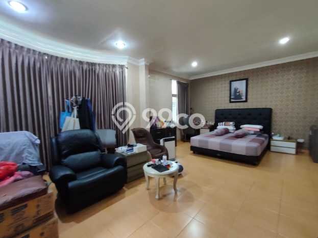 Rumah Elit LB 180m2 Siap Pakai Desain Elegan di Muara Karang, Jakarta Utara Rumah Elit LB 180m2 Siap Pakai Desain Elegan di Muara Karang, Jakarta Utara