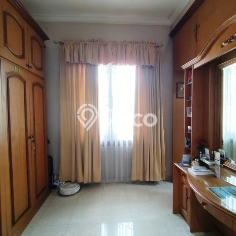 Dijual Rumah Luas Megah Dengan View Eksklusif di Puri Indah, Jakarta Barat Dijual Rumah Luas Megah Dengan View Eksklusif di Puri Indah, Jakarta Barat