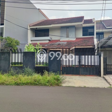 Ready to Use! Premium House LT 273m2 Desain Elegan di Kedoya Baru Ready to Use! Premium House LT 273m2 Desain Elegan di Kedoya Baru
