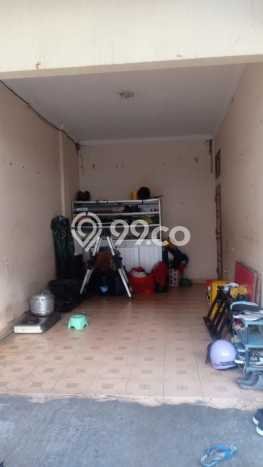 Rumah 4 Kamar Dekat dengan Akses Transportasi, Jakarta Barat - Lokasi Premium Rumah 4 Kamar Dekat dengan Akses Transportasi, Jakarta Barat - Lokasi Premium