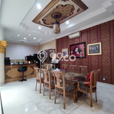 Hunian Elit LB 1400m2 Siap Huni Desain Elegan di Sunter, Jakarta Utara Hunian Elit LB 1400m2 Siap Huni Desain Elegan di Sunter, Jakarta Utara
