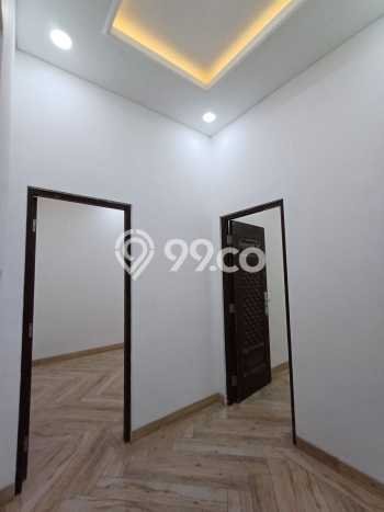 Ready to Use! Luxury House LT 131m2 Desain Elegan di Meruya Ready to Use! Luxury House LT 131m2 Desain Elegan di Meruya