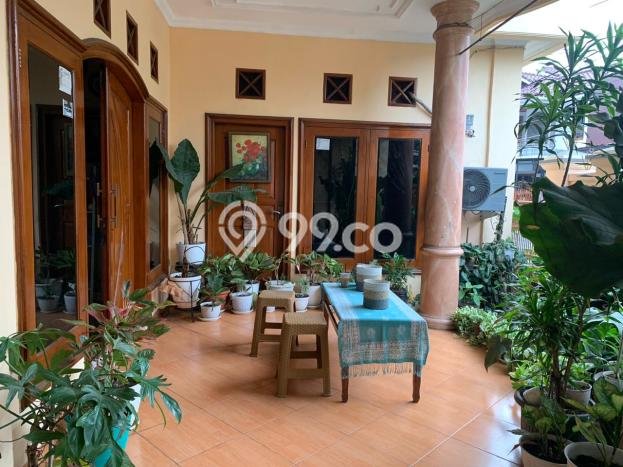 Rumah Luxury Modern Tanpa Renovasi di Taman Meruya Jakarta Barat Rumah Luxury Modern Tanpa Renovasi di Taman Meruya Jakarta Barat