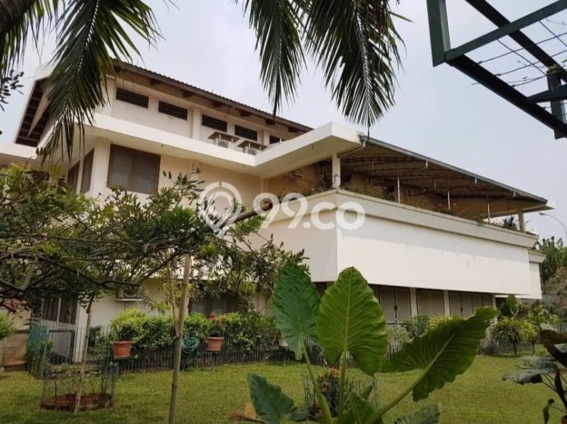 Rumah di Kembangan, Jakarta Barat, Luas 1623m² LB 2130m² Rumah di Kembangan, Jakarta Barat, Luas 1623m² LB 2130m²