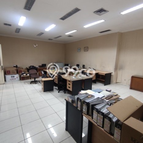 Unit Gudang Dijual di Jakarta Pusat LT 2145m2 & LB 1423m2 Unit Gudang Dijual di Jakarta Pusat LT 2145m2 & LB 1423m2