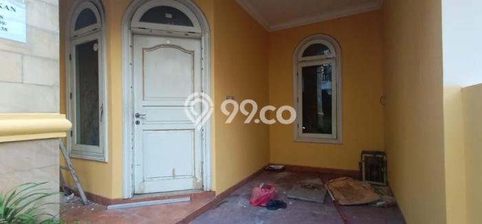Jual Rumah Eksklusif 3 KT di Tanjung Duren, Jakarta Barat Jual Rumah Eksklusif 3 KT di Tanjung Duren, Jakarta Barat