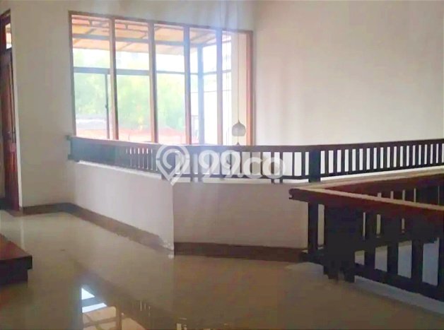 Dijual Rumah Mewah Elegan Dengan View Cantik di Slipi, Jakarta Barat Dijual Rumah Mewah Elegan Dengan View Cantik di Slipi, Jakarta Barat