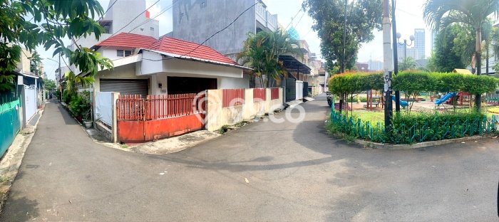 Rumah Mewah LB 200m2 Siap Pakai Desain Elegan di Tanjung Duren Selatan, Jakarta Barat Rumah Mewah LB 200m2 Siap Pakai Desain Elegan di Tanjung Duren Selatan, Jakarta Barat