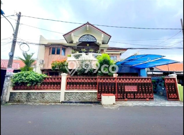 Hunian Impian dengan 6 Kamar Tidur di Kawasan Elite Kemanggisan, Jakarta Barat Hunian Impian dengan 6 Kamar Tidur di Kawasan Elite Kemanggisan, Jakarta Barat