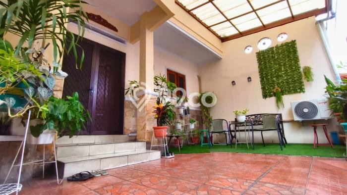 Ready to Use! Premium House LT 135m2 Desain Modern di Kemanggisan Ready to Use! Premium House LT 135m2 Desain Modern di Kemanggisan