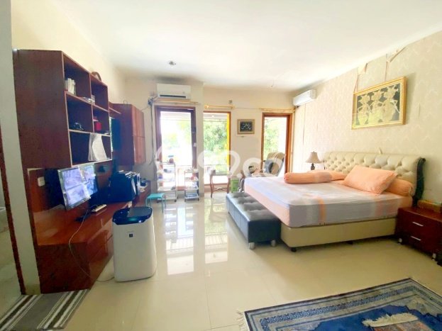 Hunian Mewah LB 300m2 Siap Pakai Desain Elegan di Kelapa Dua, Jakarta Barat Hunian Mewah LB 300m2 Siap Pakai Desain Elegan di Kelapa Dua, Jakarta Barat