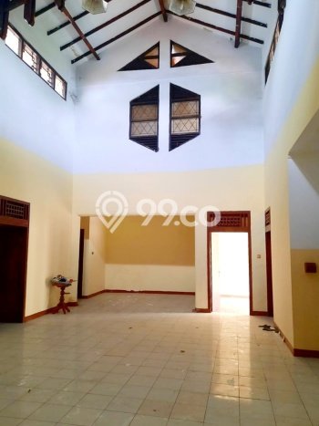 Ready to Use! Premium House LT 321m2 Desain Modern di Tanjung Duren Ready to Use! Premium House LT 321m2 Desain Modern di Tanjung Duren