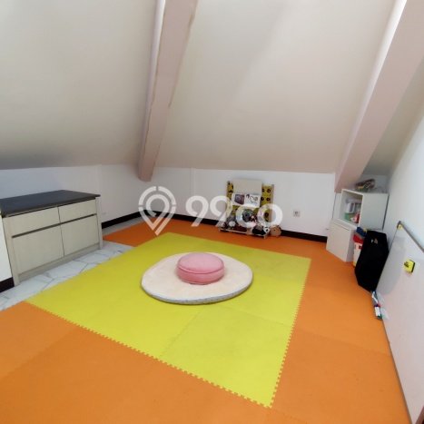 Ruko Dijual di Jakarta Selatan LT 93m2 & LB 350m2 Lokasi Terbaik! Ruko Dijual di Jakarta Selatan LT 93m2 & LB 350m2 Lokasi Terbaik!