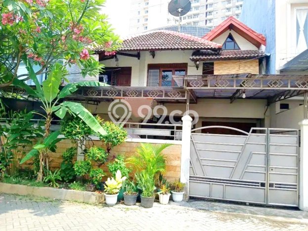 Dijual Rumah Premium dengan Fasilitas Sekitar Lengkap di Kebon Jeruk, Jakarta Barat Dijual Rumah Premium dengan Fasilitas Sekitar Lengkap di Kebon Jeruk, Jakarta Barat