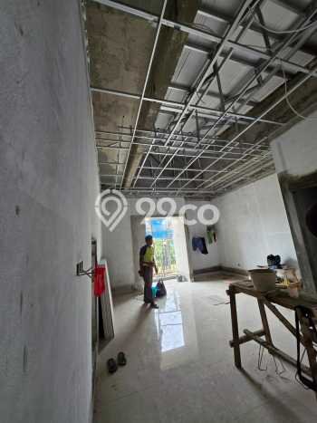 Rumah Luas Asri 3 KT Siap Pakai di Kav DKI Jakarta Barat Rumah Luas Asri 3 KT Siap Pakai di Kav DKI Jakarta Barat