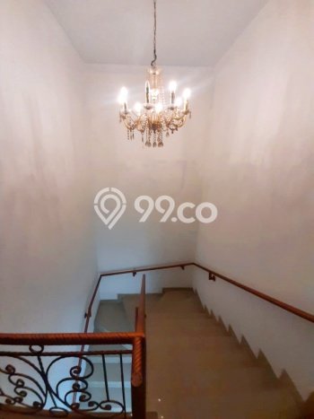 Jual Rumah Luas Megah Dengan View Eksklusif di Tanjung Duren Utara, Jakarta Barat Jual Rumah Luas Megah Dengan View Eksklusif di Tanjung Duren Utara, Jakarta Barat
