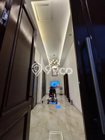 Hunian Elit LB 355m2 Siap Huni Desain Elegan di Sunrise Garden, Jakarta Barat Hunian Elit LB 355m2 Siap Huni Desain Elegan di Sunrise Garden, Jakarta Barat