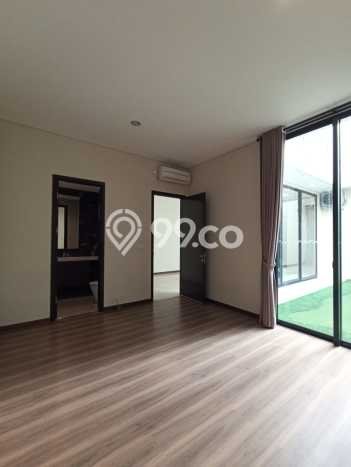 Disewakan! Rumah 4 Kamar Tidur &
4 Kamar Mandi di BSD, Tangerang Disewakan! Rumah 4 Kamar Tidur &
4 Kamar Mandi di BSD, Tangerang