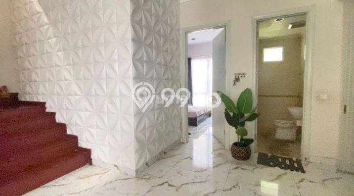 Rumah Terawat 4 KT 4 KM di BSD, Tangerang Rumah Terawat 4 KT 4 KM di BSD, Tangerang