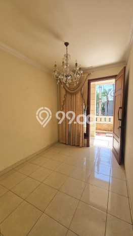 Rumah Luxury Modern Tanpa Renovasi di Pluit Jakarta Utara Rumah Luxury Modern Tanpa Renovasi di Pluit Jakarta Utara