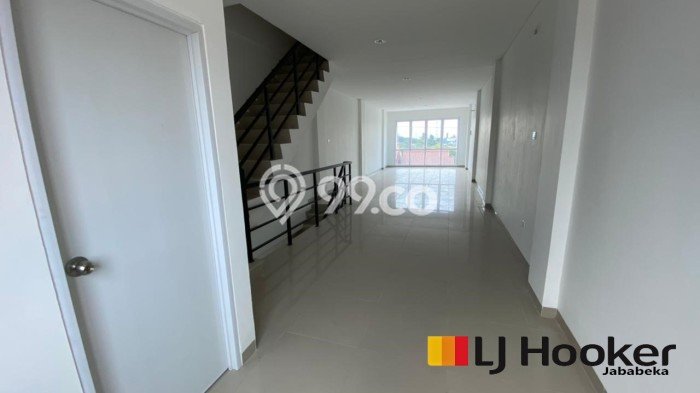 Ruko Komersial Dijual di Tanggeung Cianjur LT 132m2 & LB 190m2 Ruko Komersial Dijual di Tanggeung Cianjur LT 132m2 & LB 190m2