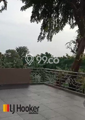 Ruko Disewa di Bekasi dengan LB 220m2 Area Komersial Ramai Ruko Disewa di Bekasi dengan LB 220m2 Area Komersial Ramai