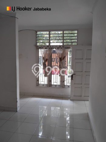 Dijual Rumah 5 Kamar Lokasi Strategis Bagus dan Strategis di Lippo Cikarang Dijual Rumah 5 Kamar Lokasi Strategis Bagus dan Strategis di Lippo Cikarang
